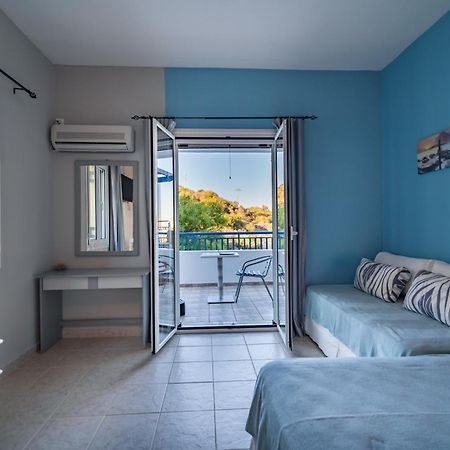 Philyra Appartments Agia Pelagia  Стая снимка