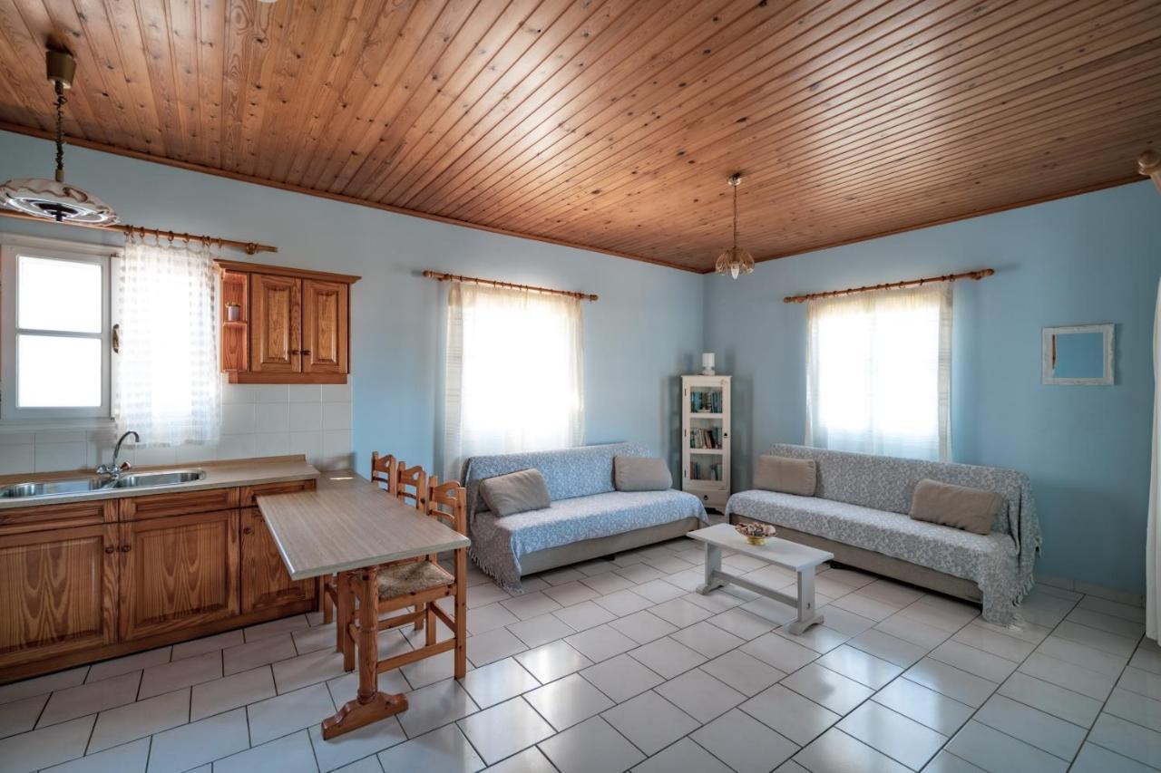 Philyra Appartments Agia Pelagia  Екстериор снимка