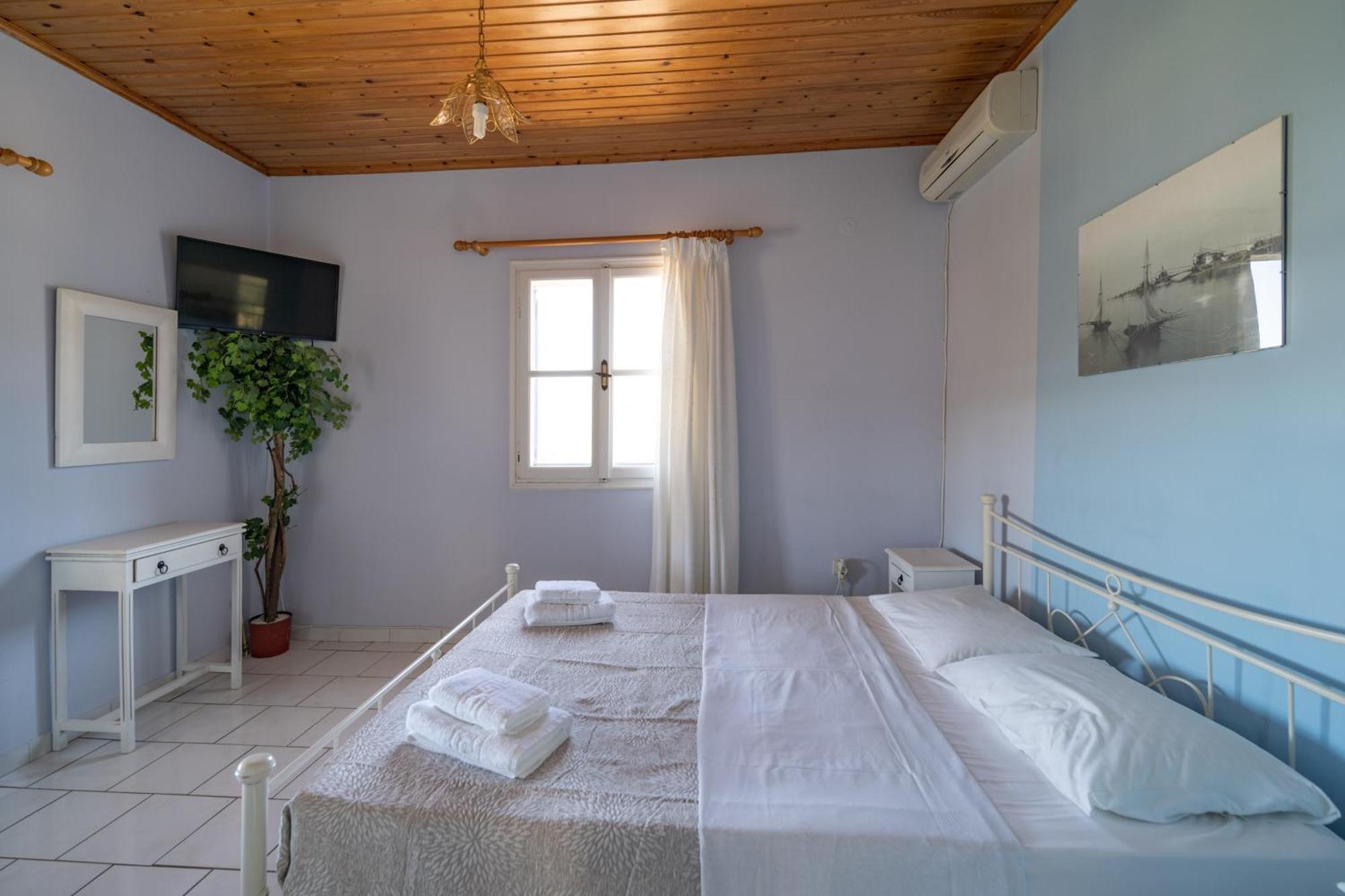 Philyra Appartments Agia Pelagia  Стая снимка