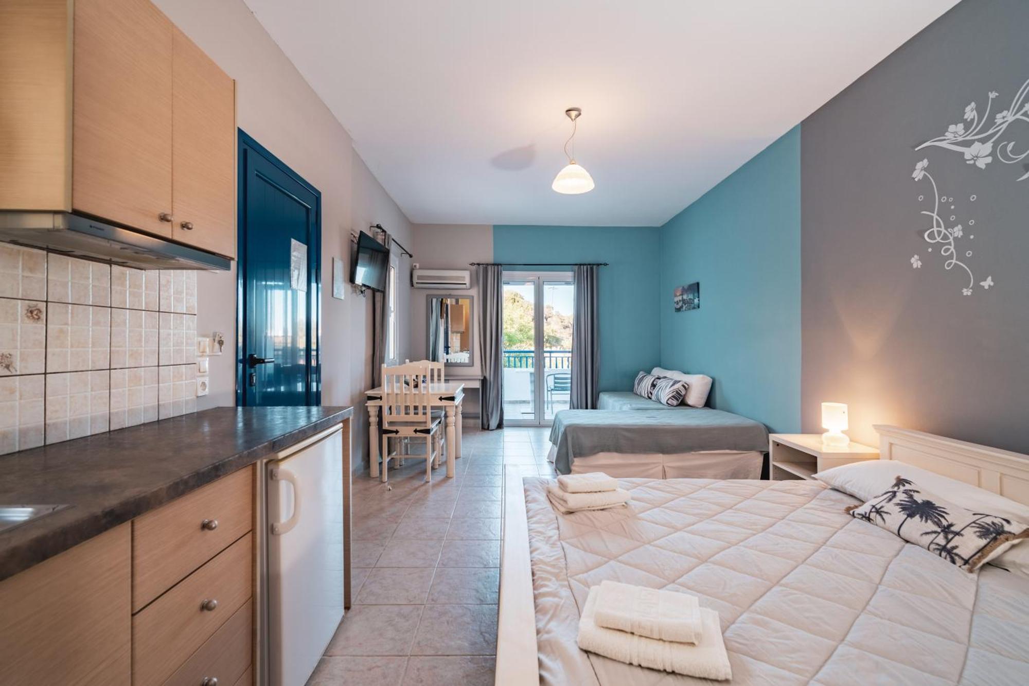 Philyra Appartments Agia Pelagia  Стая снимка