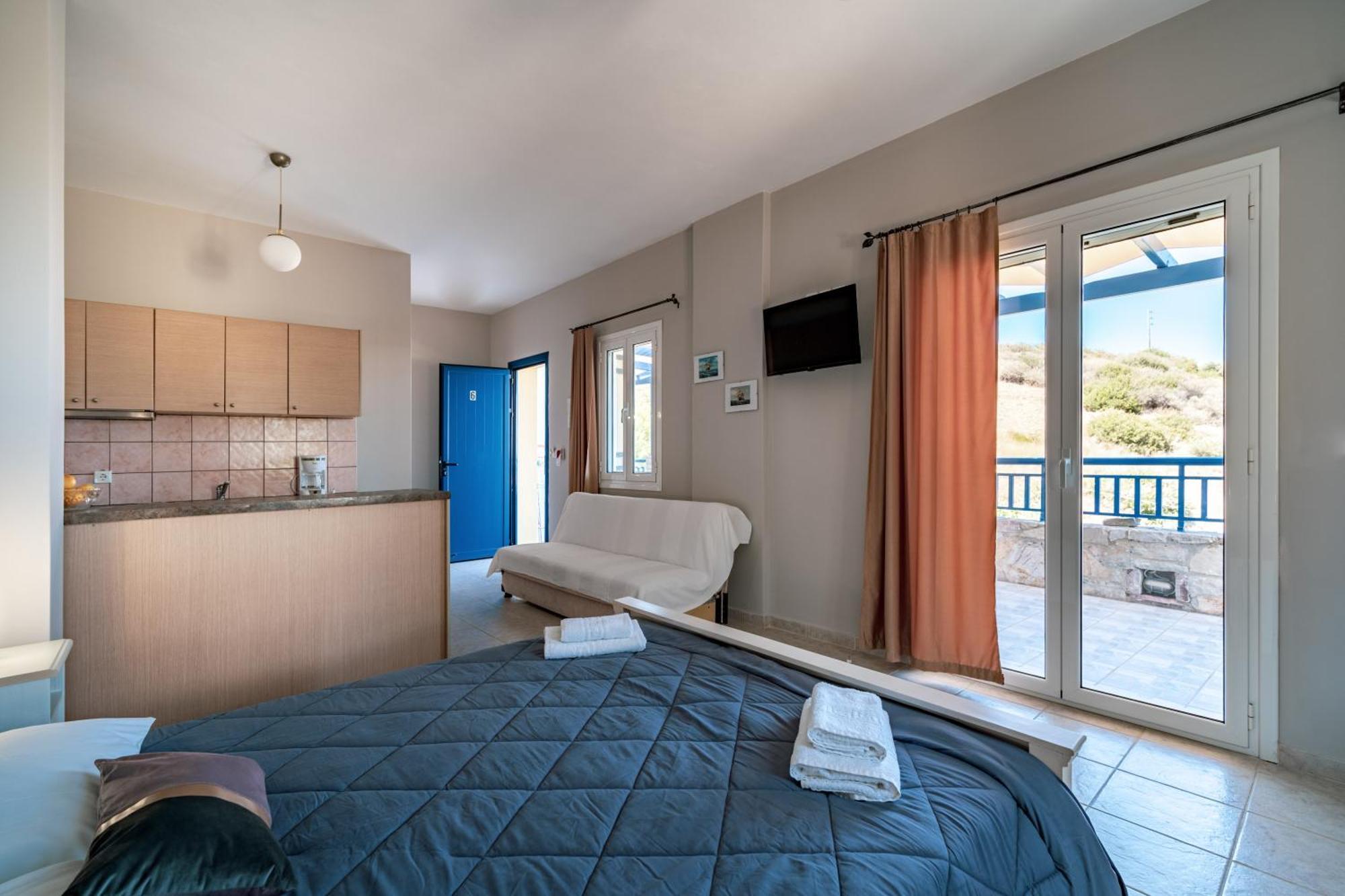 Philyra Appartments Agia Pelagia  Стая снимка